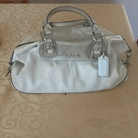 Purse - Picture 2 of 3